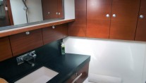 Sailing yacht MODUS VIVENDI -  Bathroom